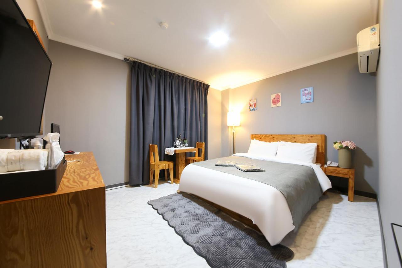 Gung Hotel Jeonju Kamer foto