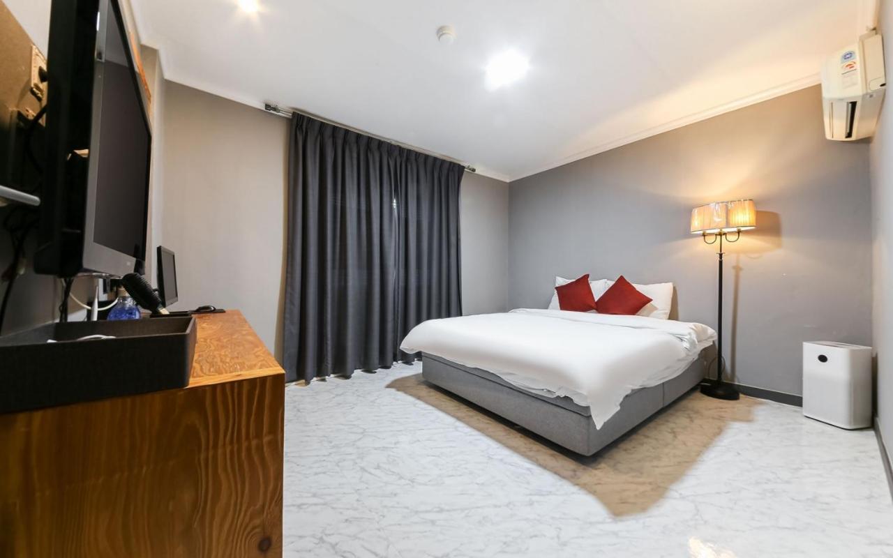 Gung Hotel Jeonju Kamer foto