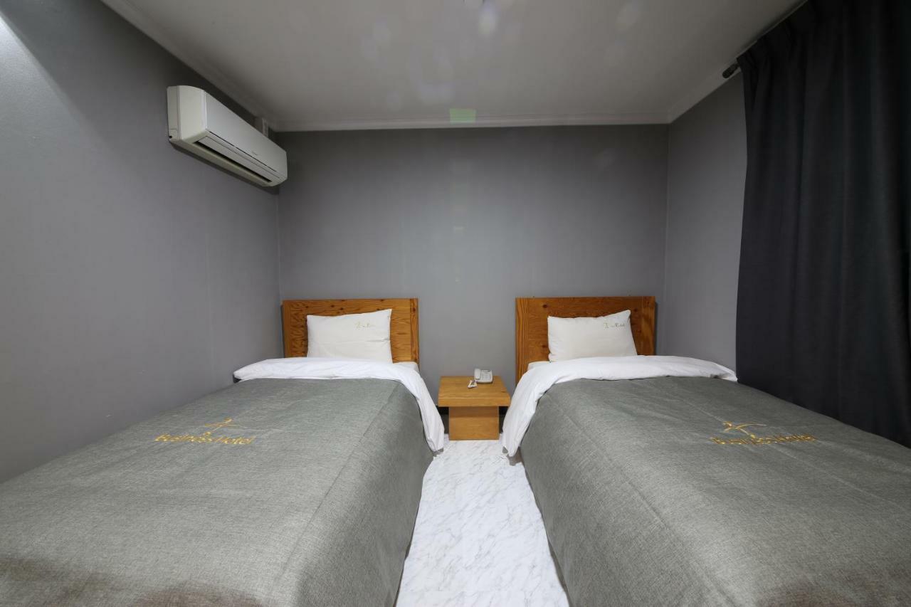 Gung Hotel Jeonju Buitenkant foto