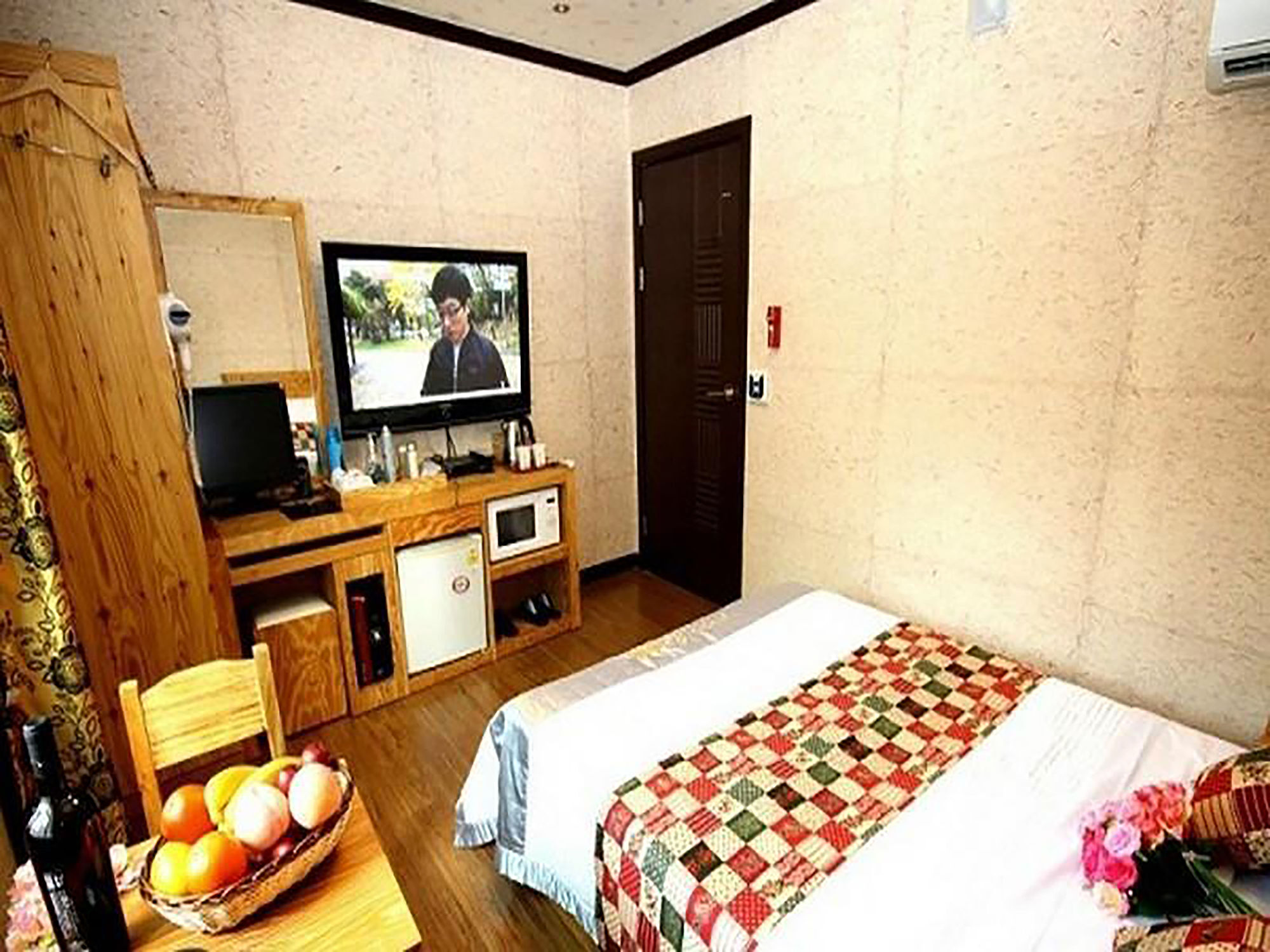 Gung Hotel Jeonju Buitenkant foto